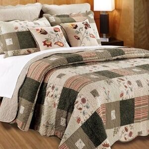 Shabby Chic Cottage Cabin Bedding Patchwork Quilt Floral Green‎ Beige Neutral